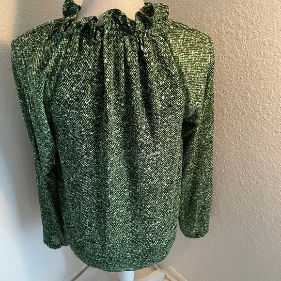 Michael Kors woman’s long sleeve extra small top - Picture 2 of 6